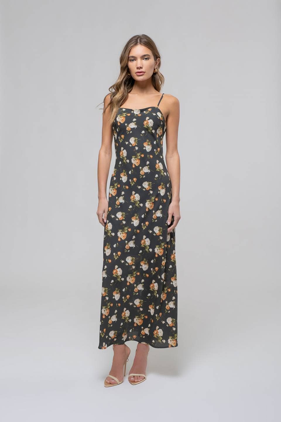 FLORAL SWEETHEART NECK CAMI MIDI DRESS: HUNTER GREEN MULTI
