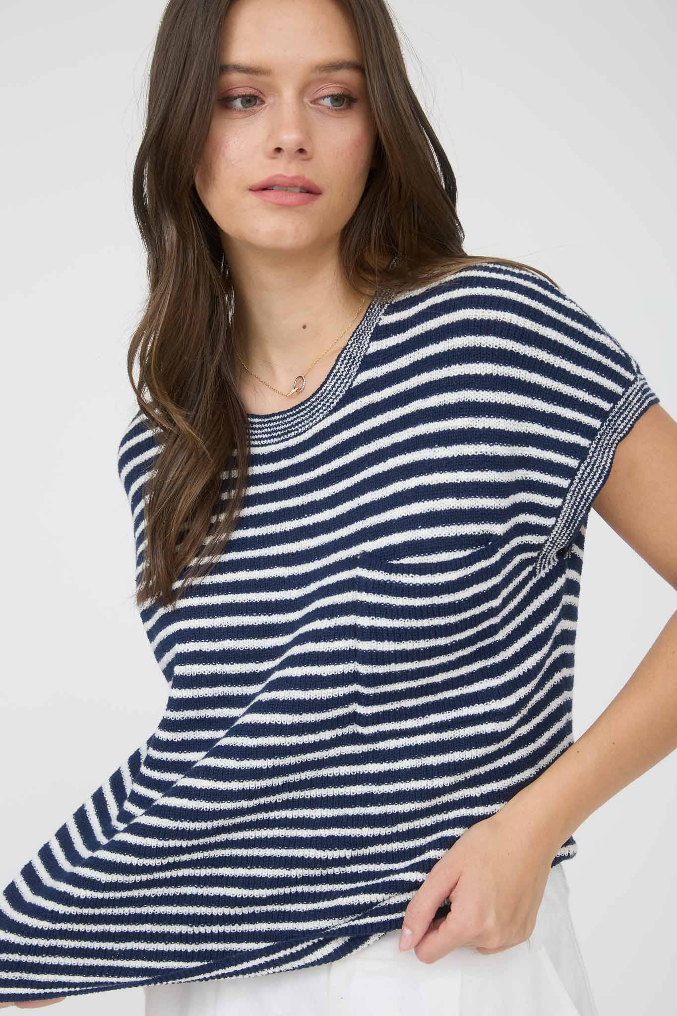STRIPE POCKET DETAIL SHORT SLEEVE PULLOVER SWEATER: NAVY