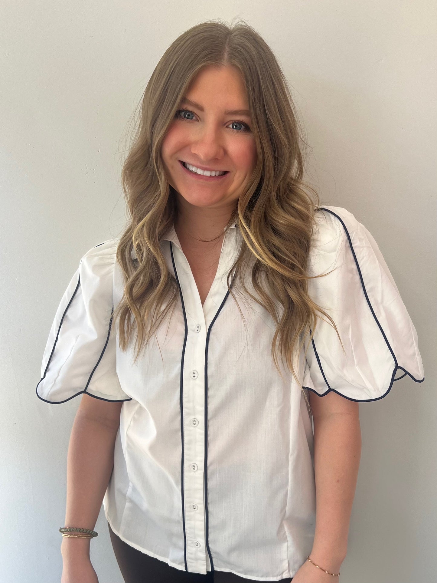 Scalloped edge navy and white button up