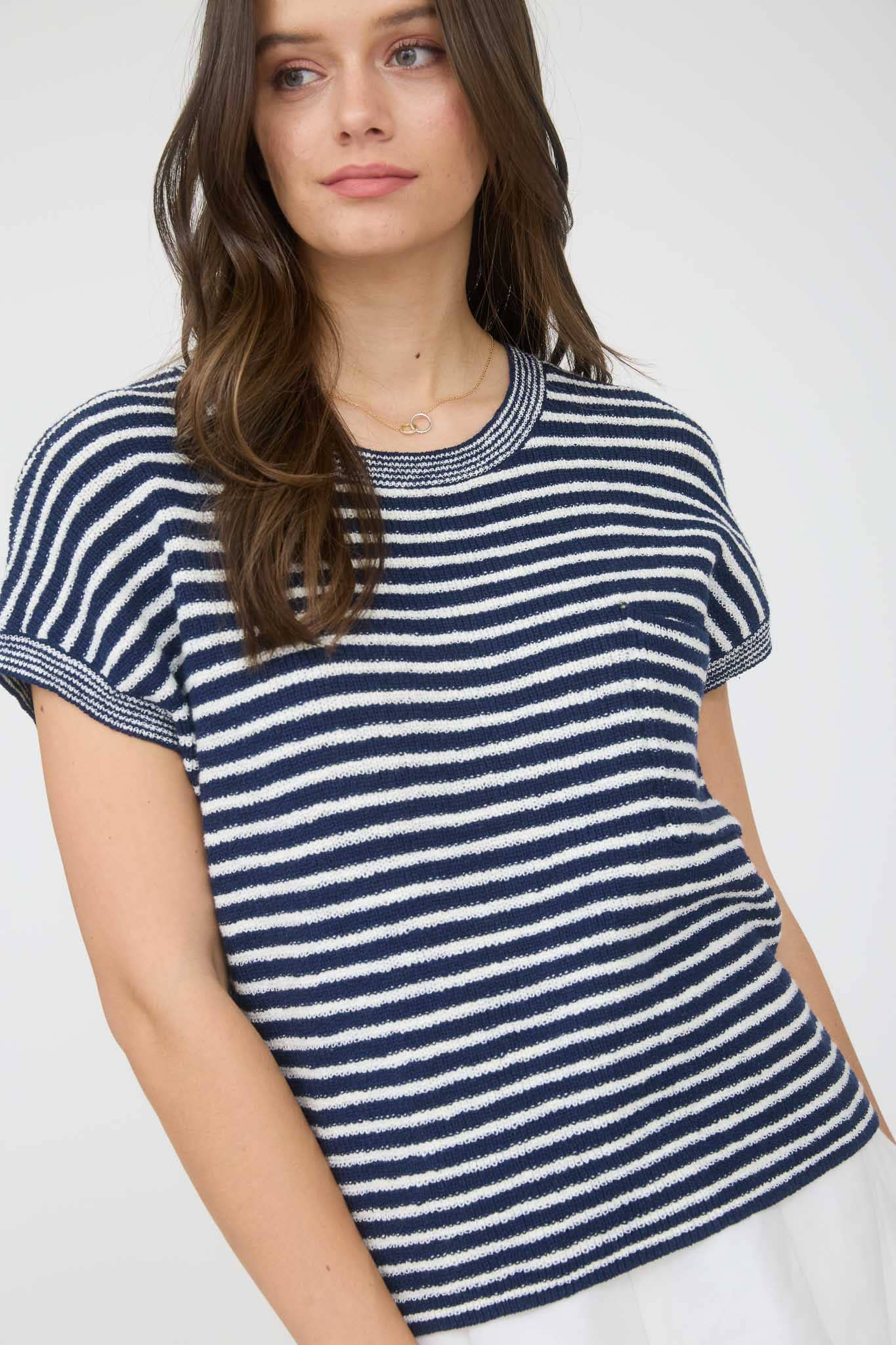 STRIPE POCKET DETAIL SHORT SLEEVE PULLOVER SWEATER: NAVY