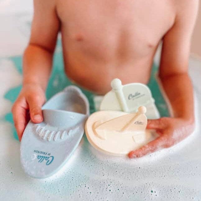 Ryder's Racing Bath Boats: Powder Blue / 1 year or older