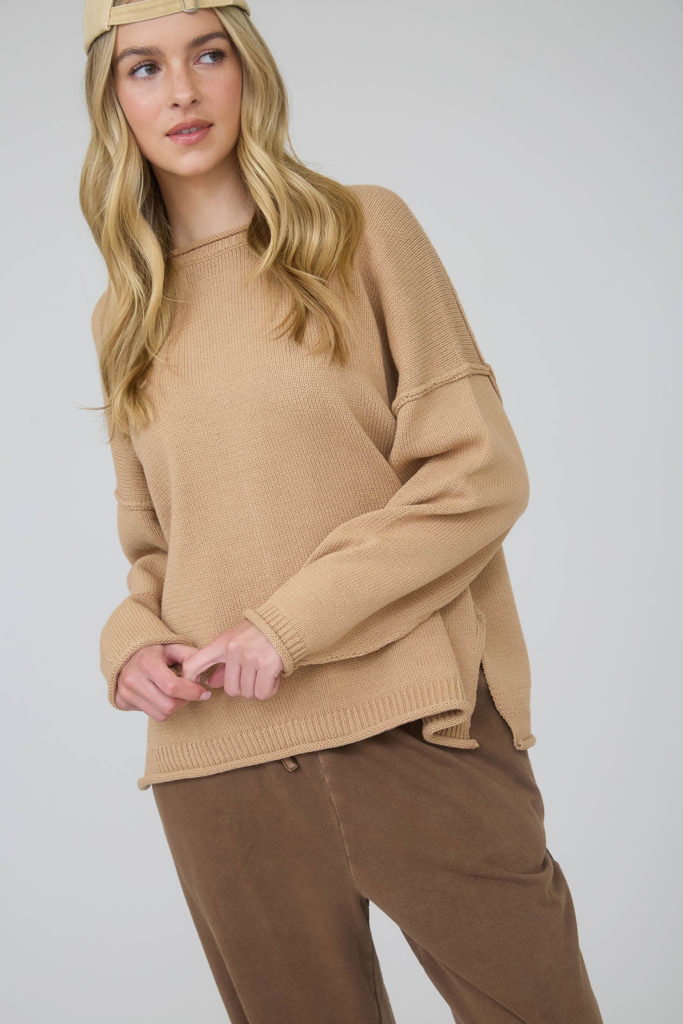 RAW EDGE EXTENDED SHOULDER LONG SLEEVE SWEATER