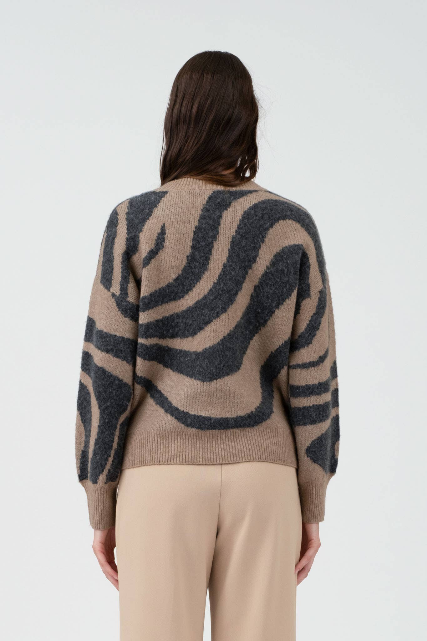 ZEBRA PRINT LONG SLEEVE KNIT SWEATER MOCHA