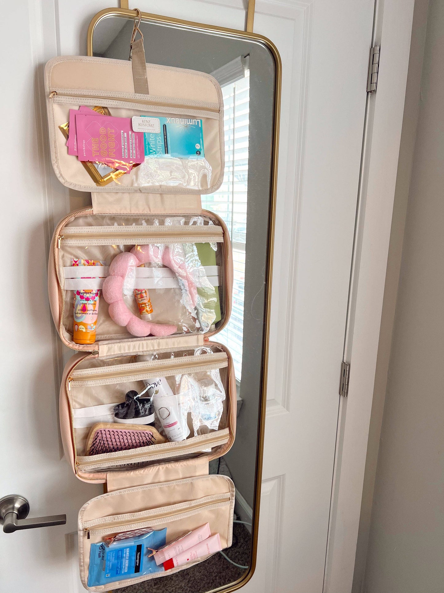 All The Things - Leather Hanging Bag: Black Leather