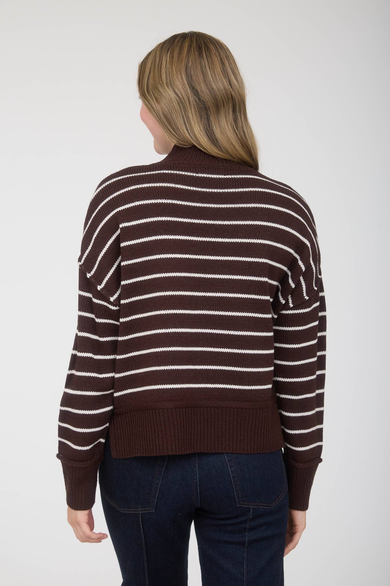 STRIPE MOCK NECK SIDE SPLIT KNIT PULLOVER SWEATER BROWN