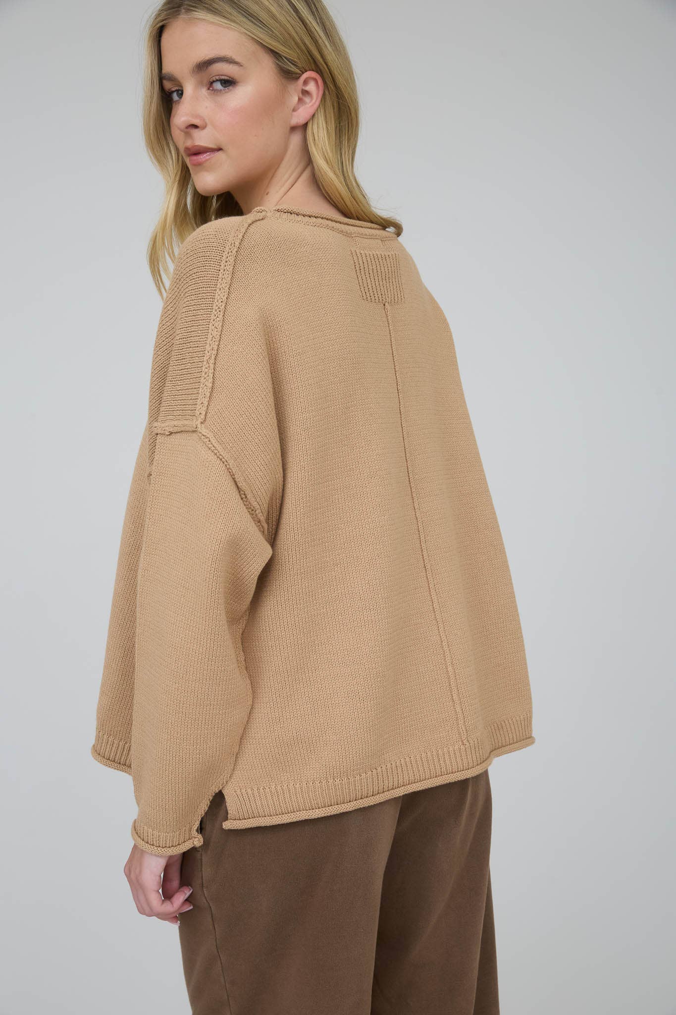 RAW EDGE EXTENDED SHOULDER LONG SLEEVE SWEATER