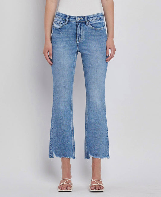 HIGH RISE UNEVEN RAW HEM KICK FLARE JEANS LV1416: PERFECTLY