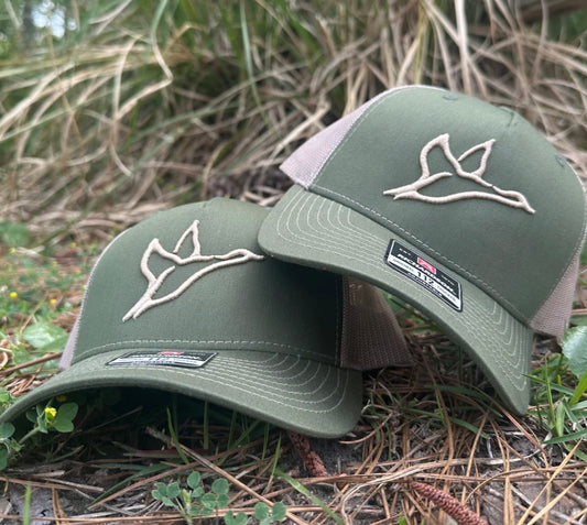 COMBAT WATERFOWL
112 Green/Khaki hat