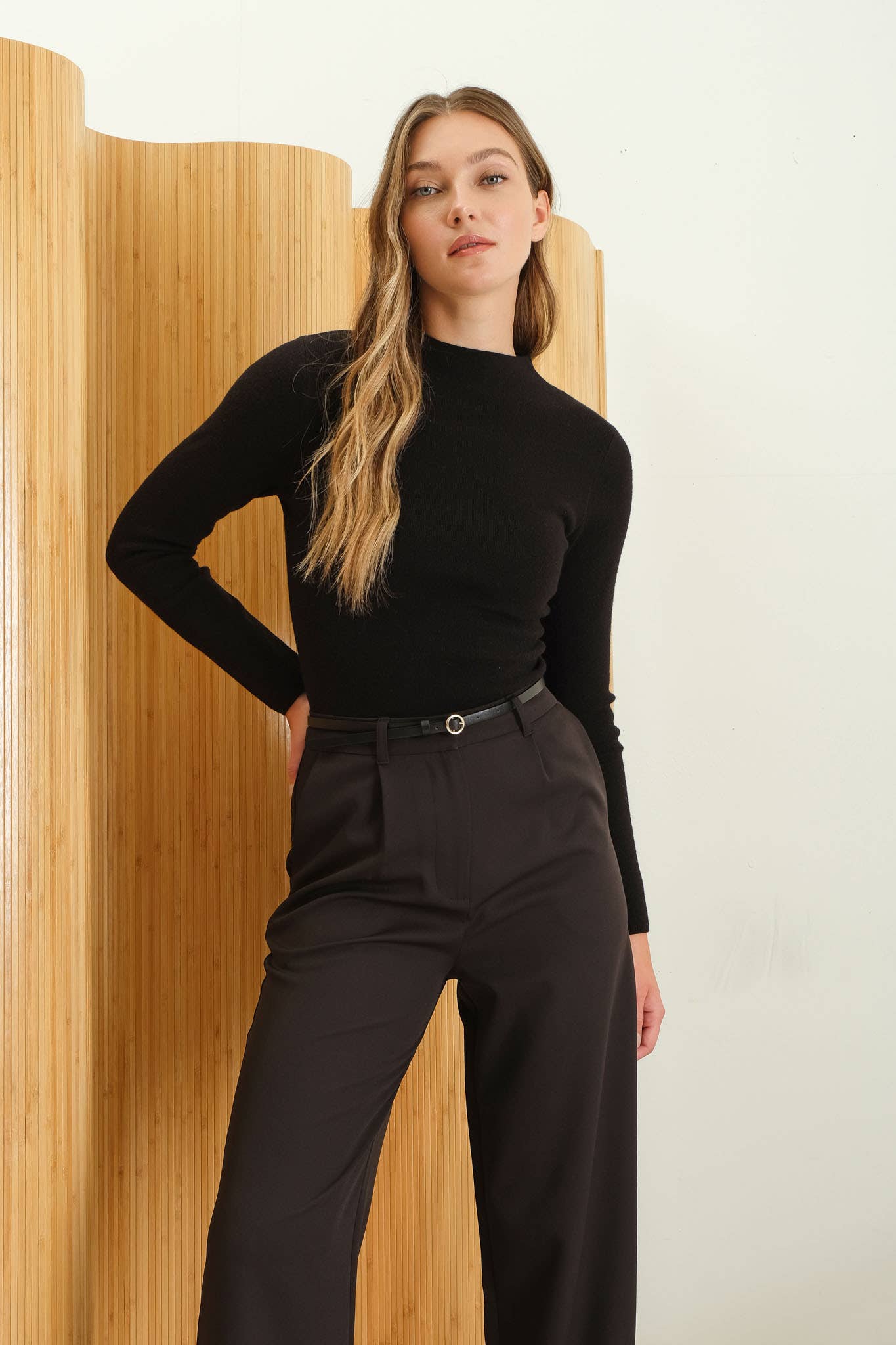 SEAMLESS MOCK NECK SWEATER KNIT PULLOVER BLACK