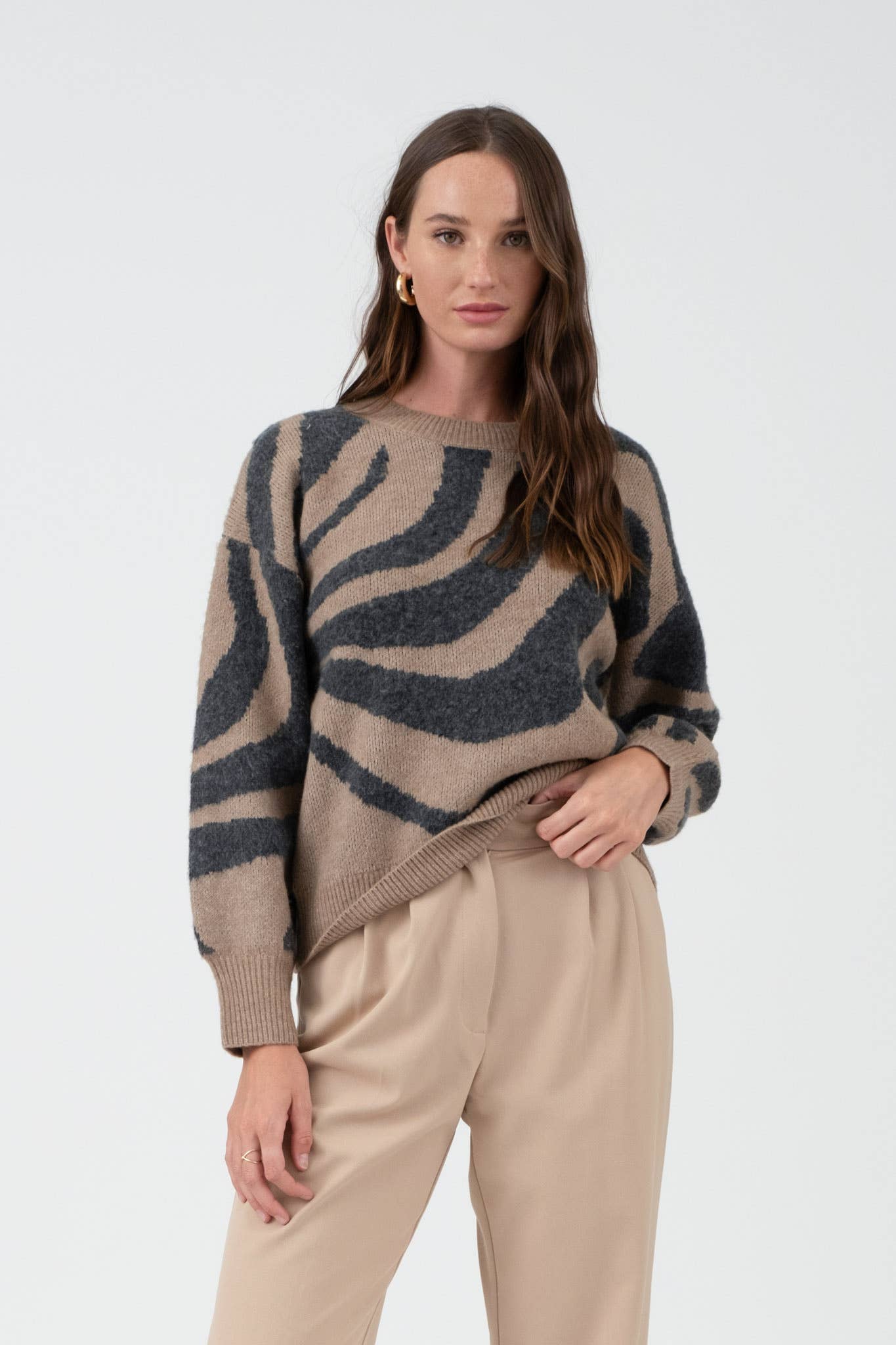 ZEBRA PRINT LONG SLEEVE KNIT SWEATER MOCHA