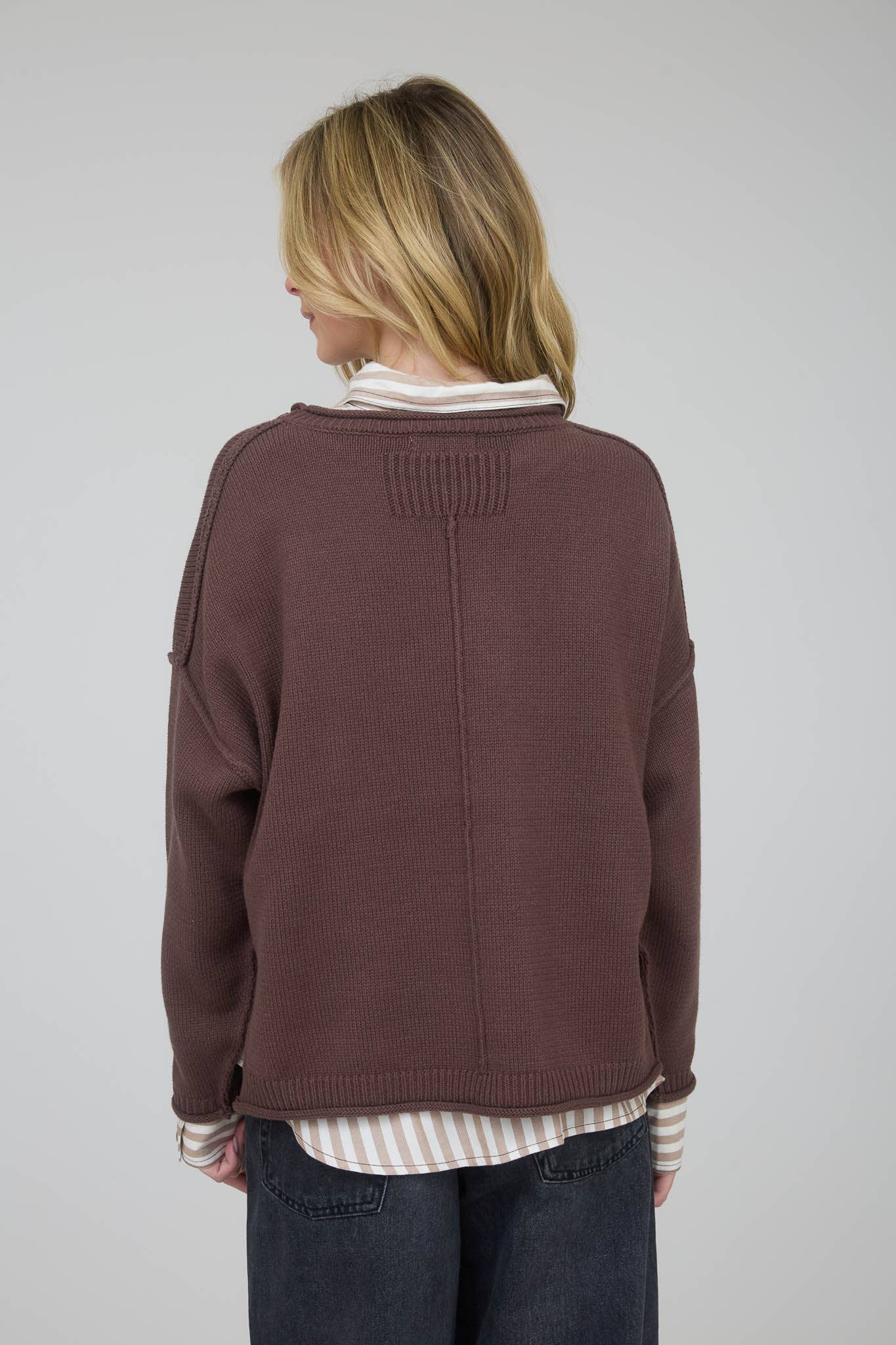 RAW EDGE EXTENDED SHOULDER LONG SLEEVE SWEATER